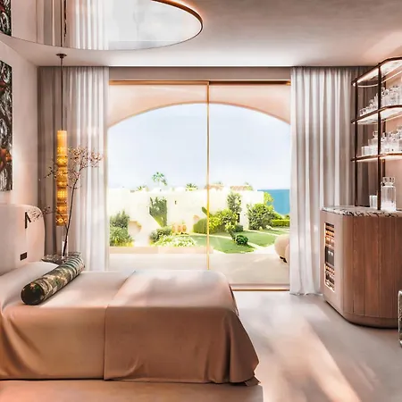 ديستينيو باتشا 5* Playa De Talamanca