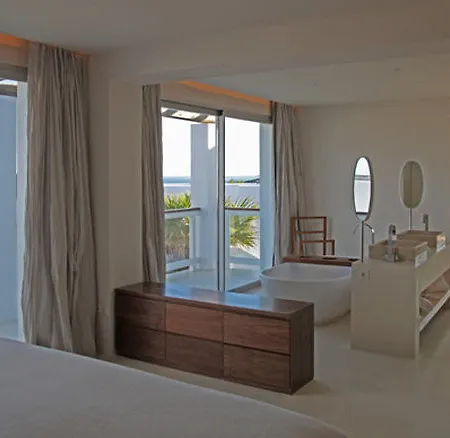 데스티노 파차 호텔 Playa De Talamanca